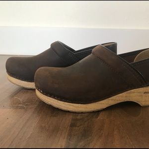 Dansko oiled brown clog